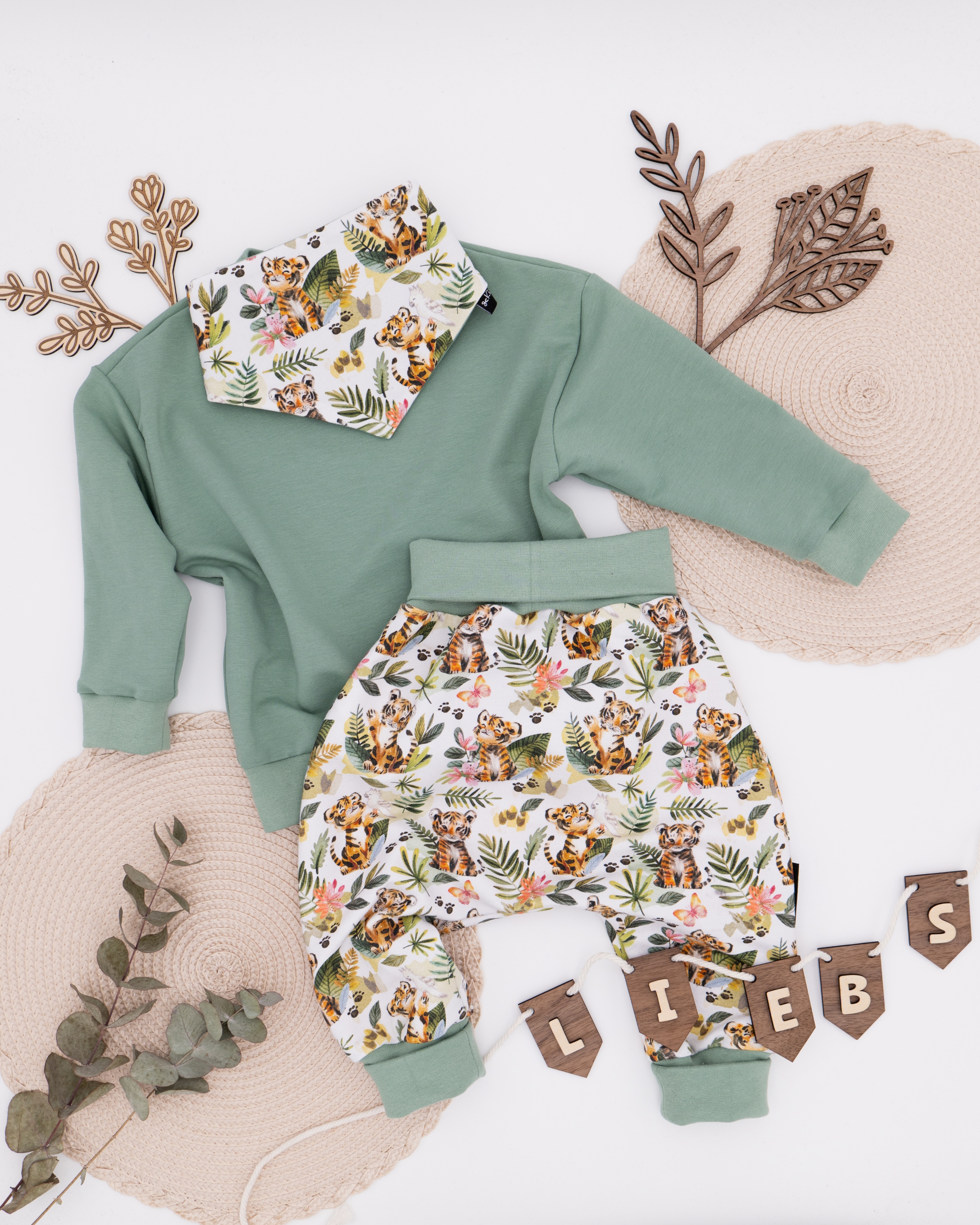 Bottom right highlight